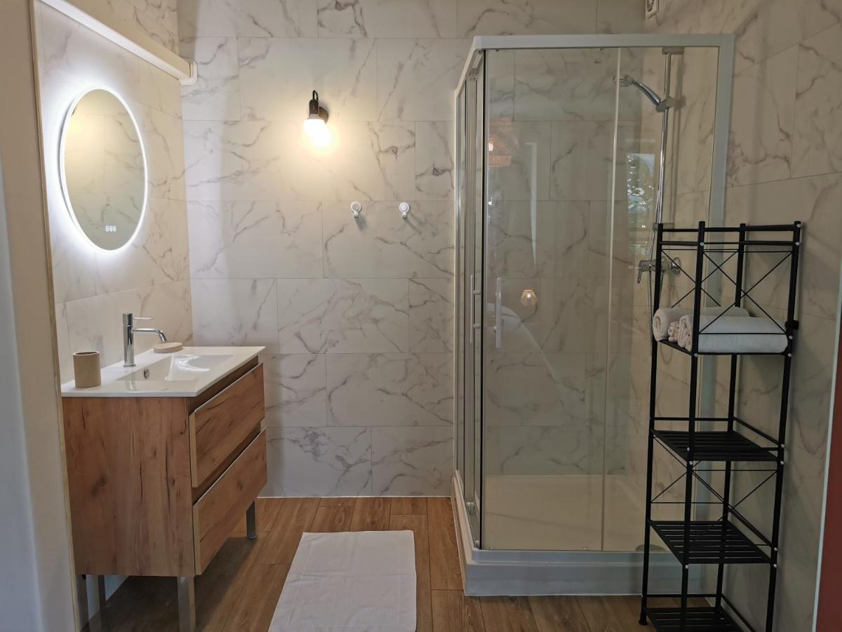 Studio Confort - Clim - Ascenseur Cavaillon Luaran gambar