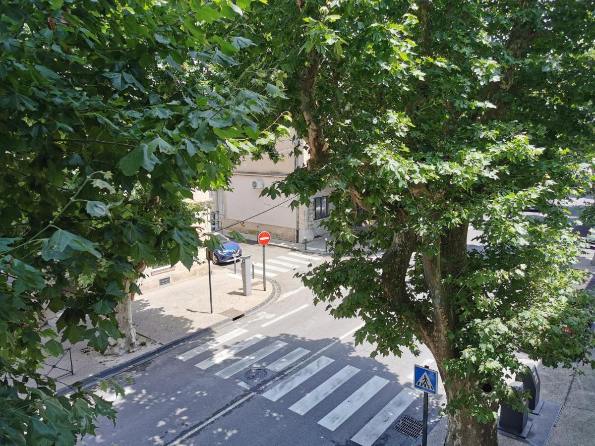 Studio Confort - Clim - Ascenseur Cavaillon Luaran gambar